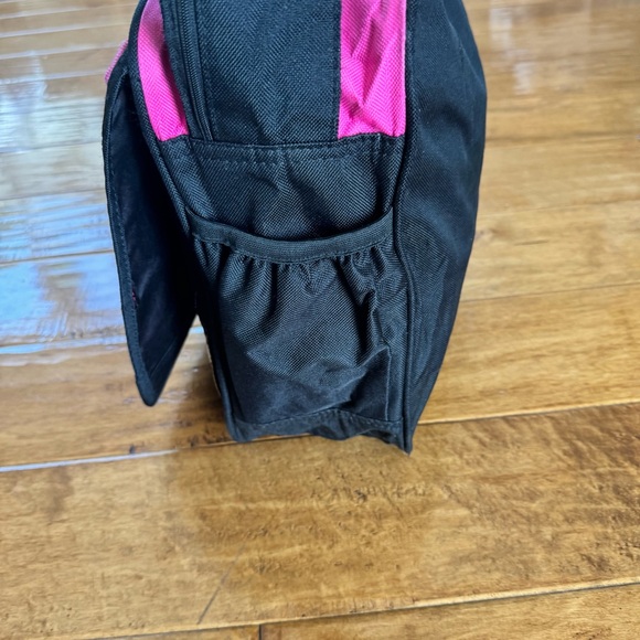 Mary Kay Black and Pink Cosmetic Bag with Sporty Design - Picture 6 of 7